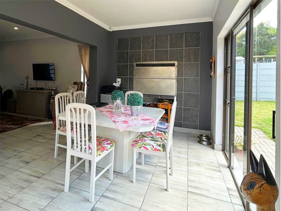 3 Bedroom Property for Sale in Groenvallei Western Cape